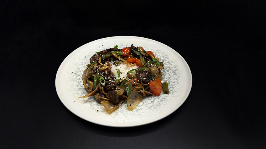 Говядина в устричном соусе рис 